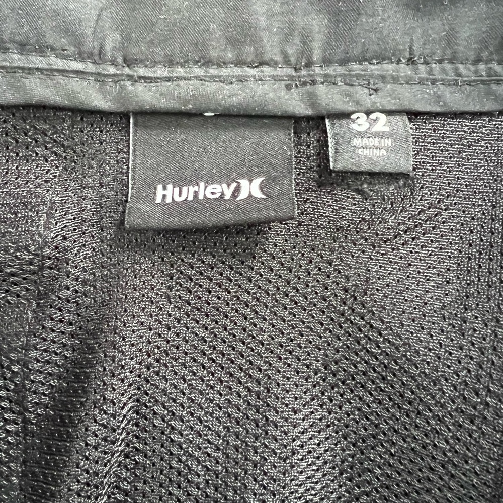 Hurley Men's Charcoal Flat Front Shorts size 32 - Picture 2 of 4